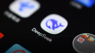 喜茶掉队、DeepSeek被它打败，2025年好品牌之争谁赢了